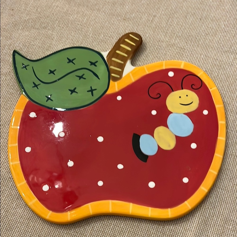 Coton Colors Red Apple Plate with Green Leaf Back-To-School